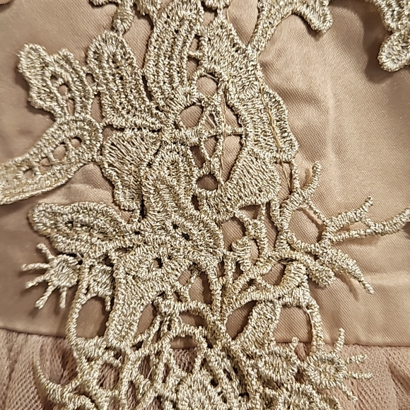 TRISH SCULLY BIANCA Gown - Picture 7 of 12